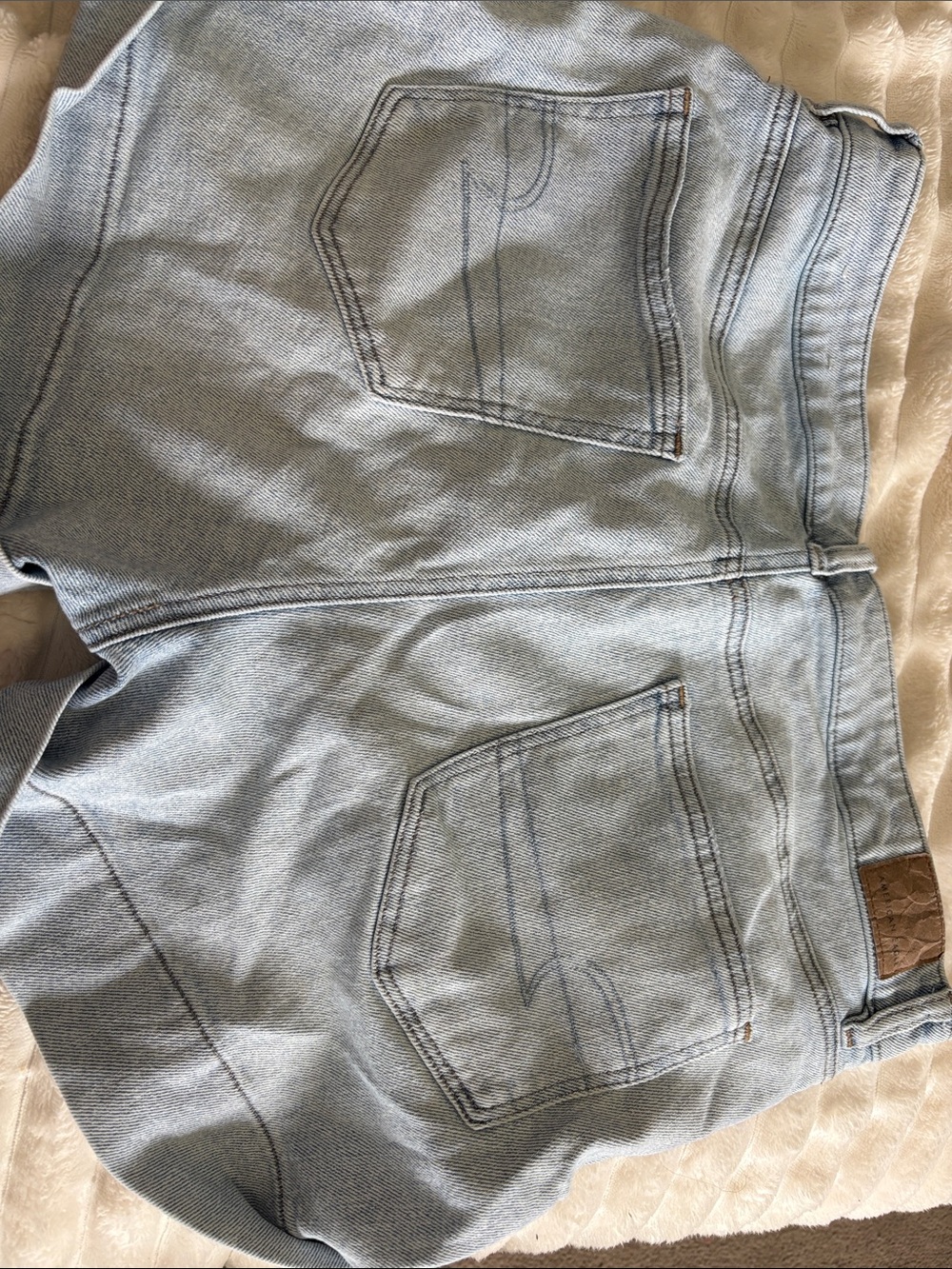 American Eagle Outfitters Light Wash Distressed Jean Shorts - Picture 2 of 4